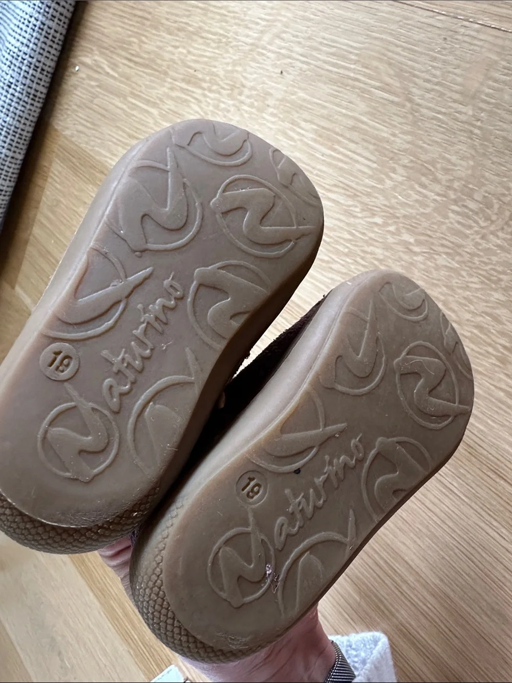 Naturino soft suede